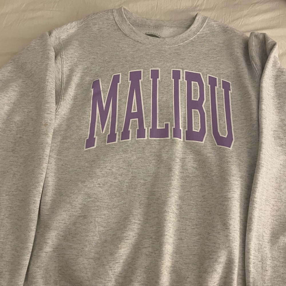 “Olivelynn” Malibu light grey crewneck - Picture 1 of 3